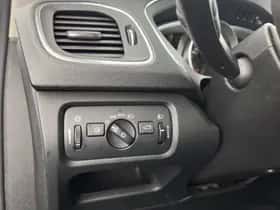 Volvo V40 (2014) thumbnail 19