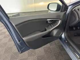 Volvo V40 (2014) thumbnail 20