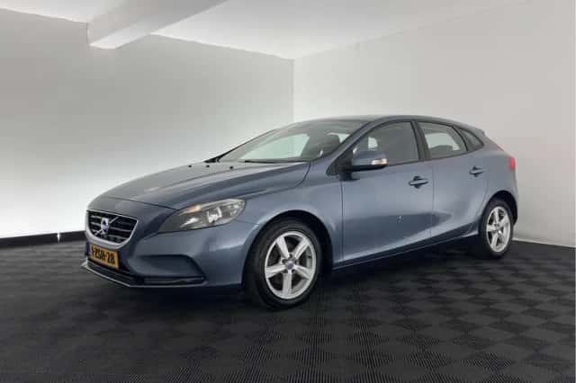 Volvo V40 (2014) thumbnail 4