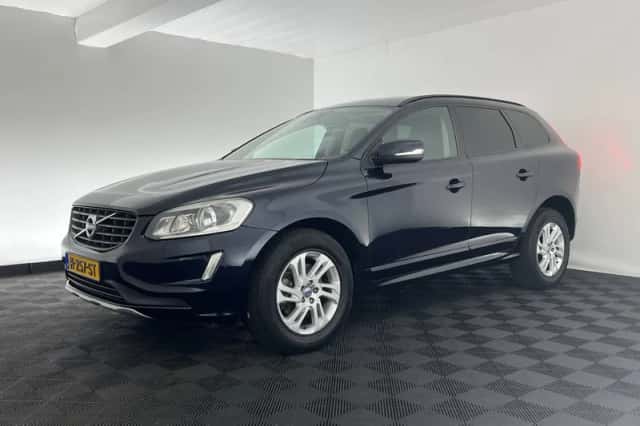 Volvo XC60 (2015) thumbnail 4