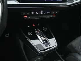Audi Q4 (2021) thumbnail 14