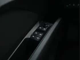 Audi Q4 (2021) thumbnail 22