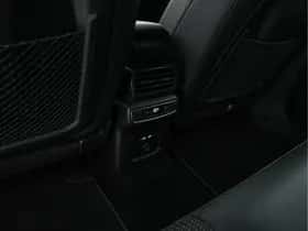Audi Q4 (2021) thumbnail 24