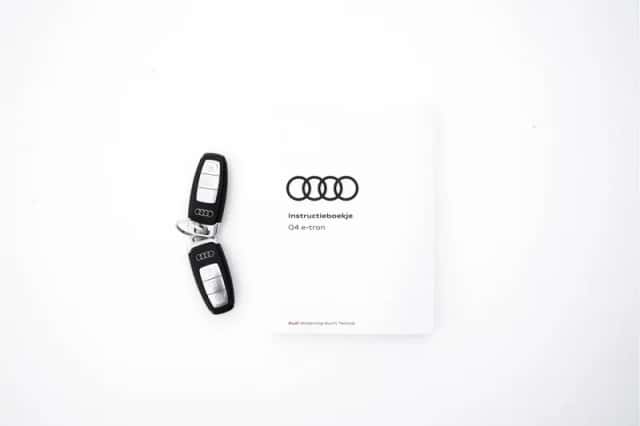 Audi Q4 (2021) thumbnail 32