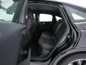 Audi Q4 (2021) thumbnail 10