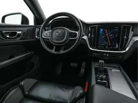Volvo S60 (2022) thumbnail 8