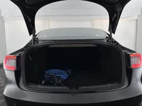 Tesla Model 3 (2023) thumbnail 11