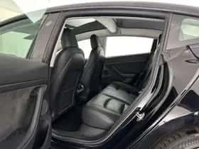 Tesla Model 3 (2023) thumbnail 10