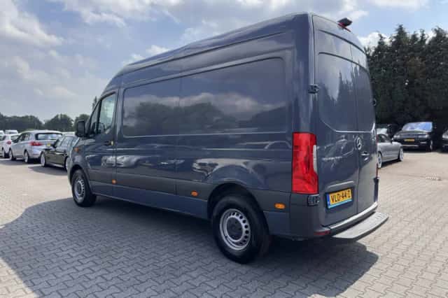 Mercedes-Benz eSprinter (2021) thumbnail 5