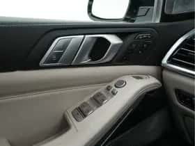 BMW X7 (2019) thumbnail 37