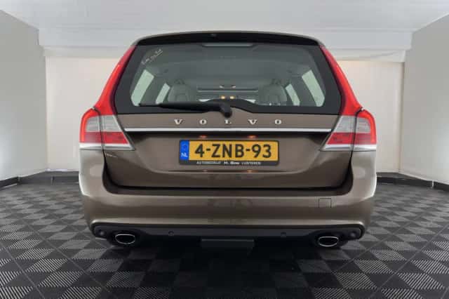 Volvo V70 (2015) thumbnail 6