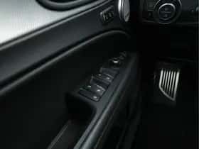 Alfa Romeo Stelvio (2018) thumbnail 22