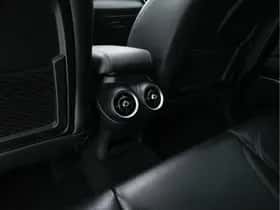 Alfa Romeo Stelvio (2018) thumbnail 24