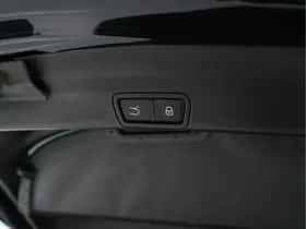 Alfa Romeo Stelvio (2018) thumbnail 25