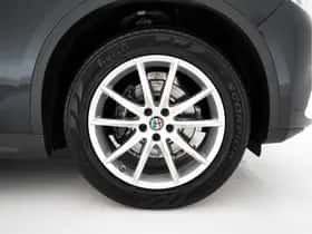 Alfa Romeo Stelvio (2018) thumbnail 27