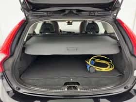 Volvo V60 (2013) thumbnail 11