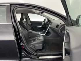 Volvo V60 (2013) thumbnail 12