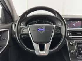 Volvo V60 (2013) thumbnail 17