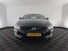 Volvo V60 (2013) thumbnail 3