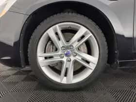 Volvo V60 (2013) thumbnail 21