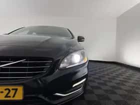 Volvo V60 (2013) thumbnail 22