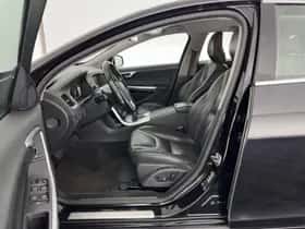 Volvo V60 (2013) thumbnail 9