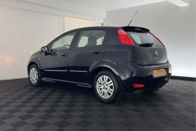 Fiat Punto (2015) thumbnail 5