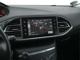 Peugeot 308 (2015) thumbnail 16