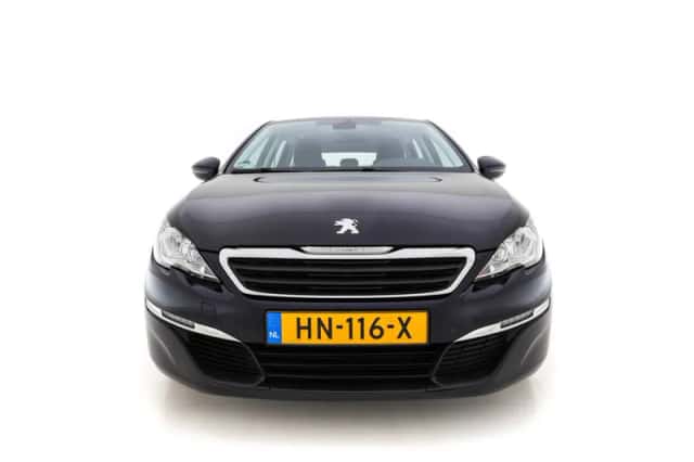 Peugeot 308 (2015) thumbnail 3