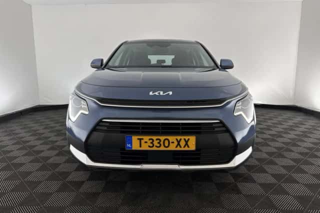 Kia Niro (2023) thumbnail 3