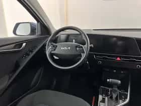 Kia Niro (2023) thumbnail 8
