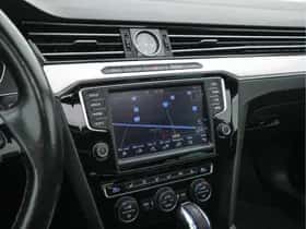 Volkswagen Passat (2015) thumbnail 15