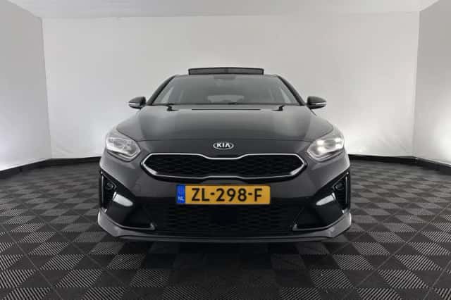 Kia Proceed (2019) thumbnail 3