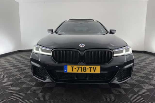 BMW 5-Serie (2022) thumbnail 3