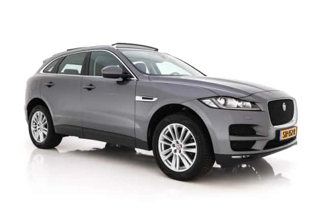 Jaguar F-Pace (2018) thumbnail 1