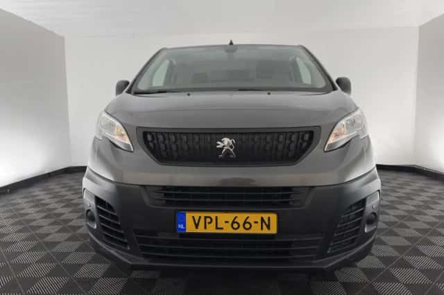 Peugeot E expert (2022) thumbnail 3