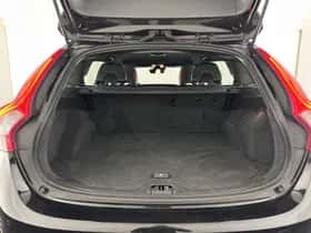 Volvo V60 (2016) thumbnail 11