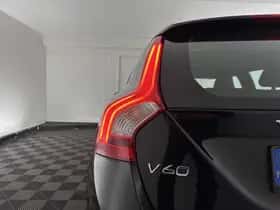 Volvo V60 (2016) thumbnail 22
