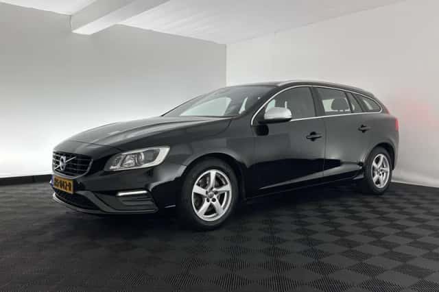 Volvo V60 (2016) thumbnail 4
