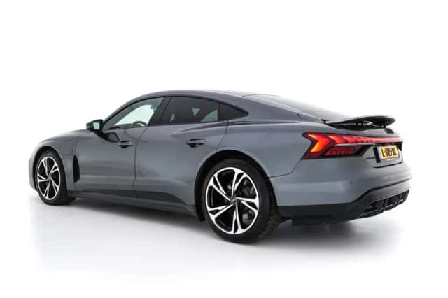 Audi e-tron GT (2021) thumbnail 4