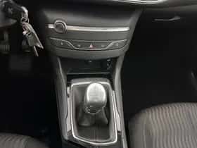 Peugeot 308 (2014) thumbnail 17