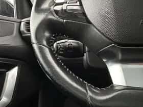 Peugeot 308 (2014) thumbnail 19