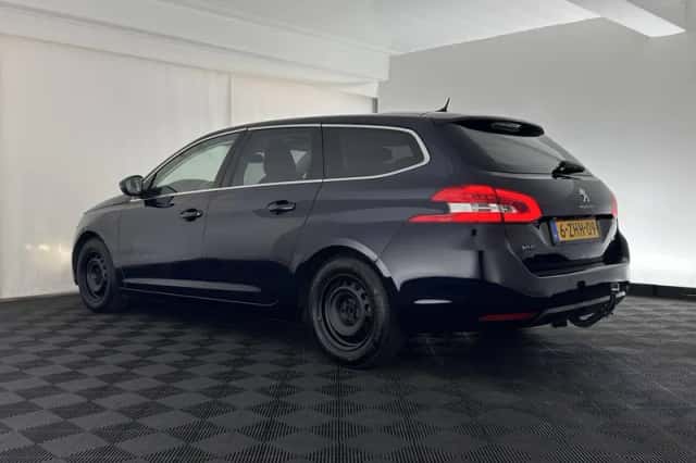 Peugeot 308 (2014) thumbnail 5