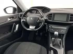 Peugeot 308 (2014) thumbnail 8