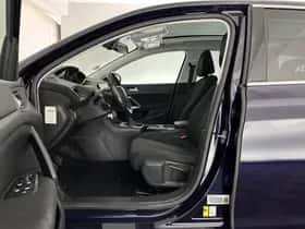Peugeot 308 (2014) thumbnail 9