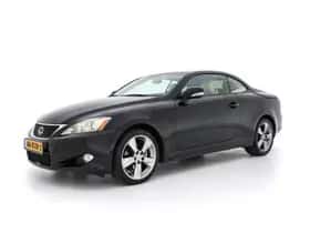 Lexus IS thumbnail 31
