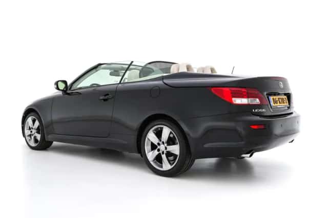 Lexus IS (2010) thumbnail 5