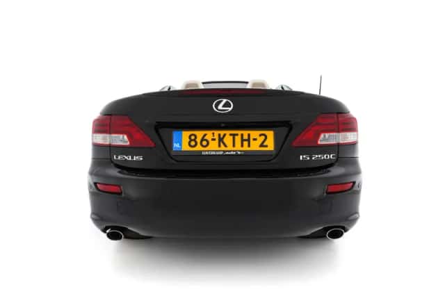 Lexus IS (2010) thumbnail 6
