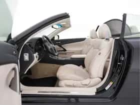 Lexus IS thumbnail 9