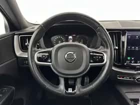Volvo XC60 (2018) thumbnail 21